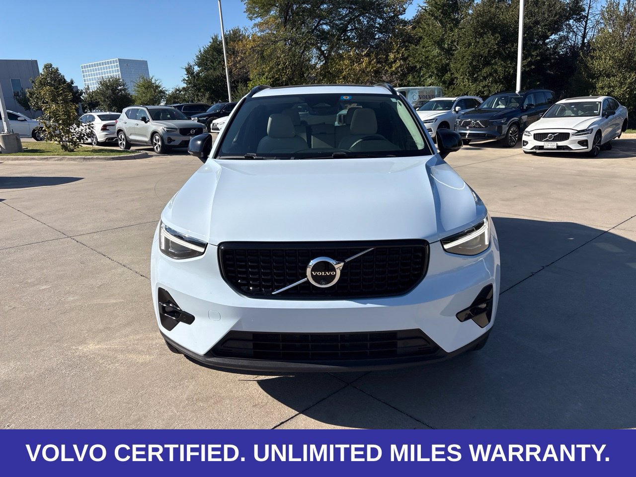Certified 2024 Volvo XC40 B5 Plus w/ Protection Package Premier AWD/4WD image 2