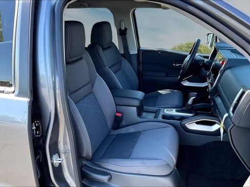 New 2026 Nissan Frontier SV w/ Tow Package AWD/4WD image 11