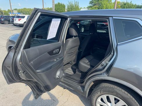 Used 2020 Nissan Rogue S AWD/4WD image 14