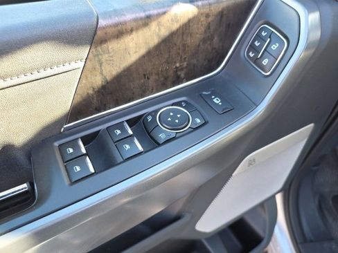 Used 2024 Ford F350 Lariat image 17