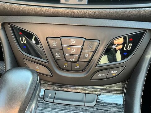 Used 2017 Buick Envision Essence AWD/4WD image 26