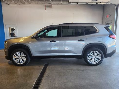 Used 2024 GMC Acadia Elevation AWD/4WD image 1