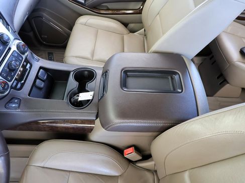 Used 2020 Chevrolet Tahoe LT RWD image 43