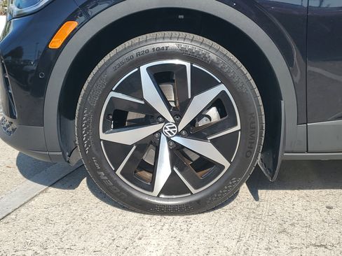 Used 2023 Volkswagen ID.4 Pro S image 5