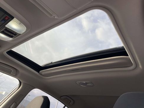 Certified 2022 Subaru Crosstrek 2.0i Premium w/ Moonroof Package image 9