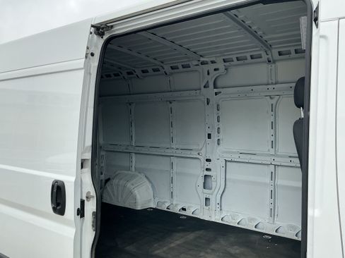 Used 2023 RAM ProMaster 2500 FWD image 6