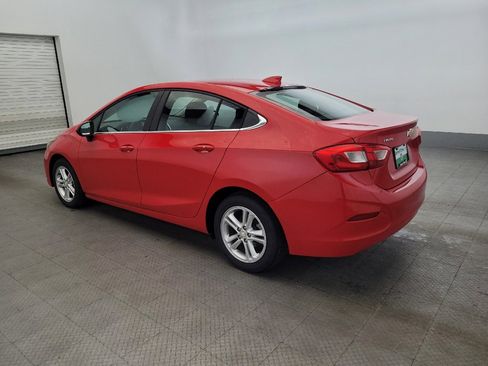 Used 2017 Chevrolet Cruze LT w/ Convenience Package FWD image 3