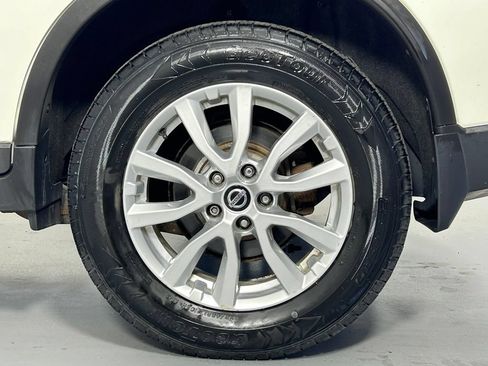 Used 2019 Nissan Rogue SV AWD/4WD image 31