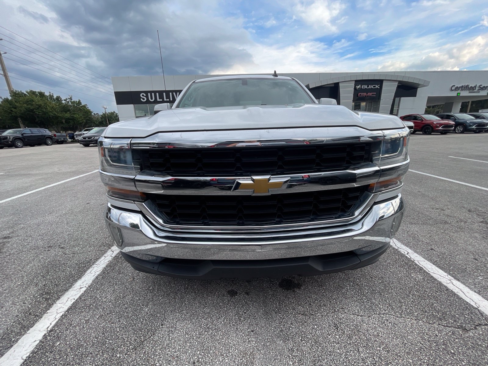Used 2017 Chevrolet Silverado 1500 LT w/ All Star Edition RWD image 9