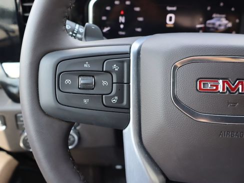 Used 2026 GMC Sierra 1500 SLT w/ SLT Convenience Package AWD/4WD image 7