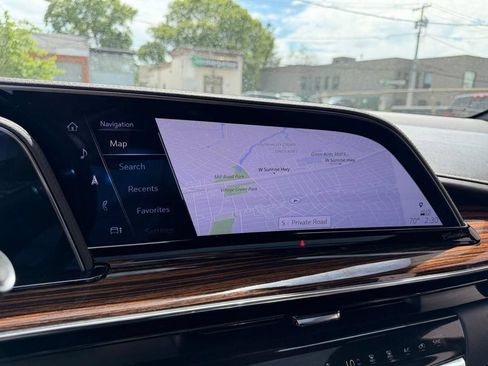 Used 2022 Cadillac Escalade ESV Premium Luxury AWD/4WD image 33