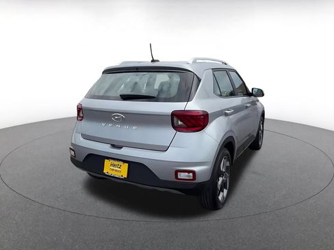 Used 2026 Hyundai Venue SEL FWD image 14