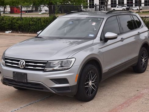 Used 2019 Volkswagen Tiguan S AWD/4WD image 2