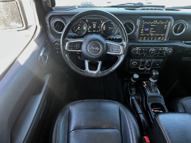 Used 2023 Jeep Wrangler Unlimited Sahara w/ Cold Weather Group AWD/4WD image 29