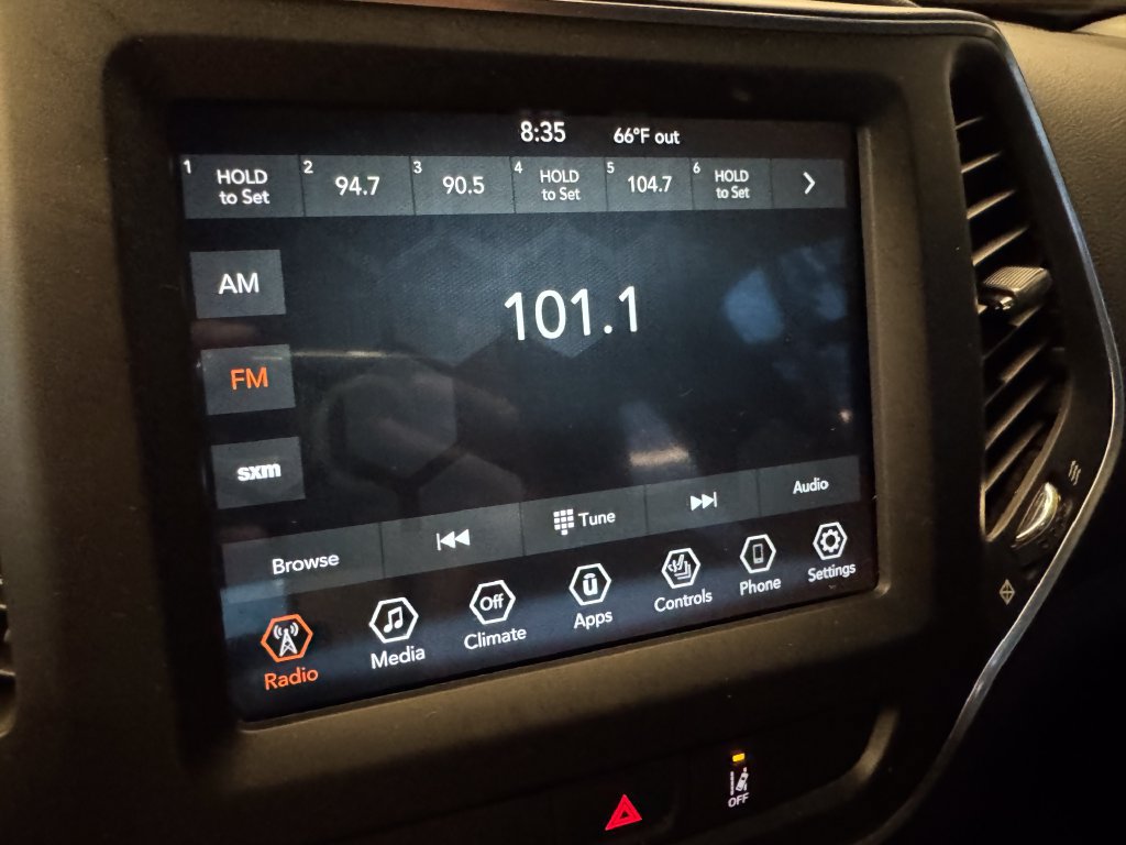Used 2022 Jeep Cherokee Latitude Lux AWD/4WD image 13