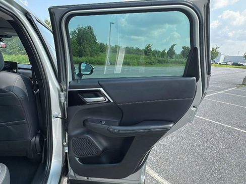 Used 2022 Mitsubishi Outlander SE image 20