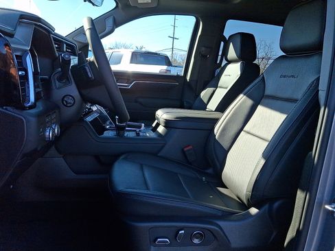 Used 2026 GMC Sierra 1500 Denali w/ Denali Reserve Package image 13