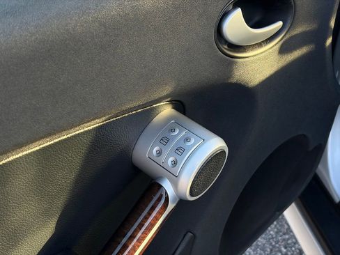 Used 2006 Mercedes-Benz SLK 350 image 12