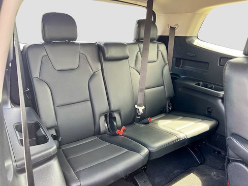 Used 2025 Kia Telluride S AWD/4WD image 28