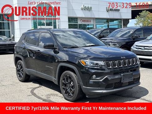 Used 2025 Jeep Compass Latitude w/ Altitude Special Edition AWD/4WD image 1