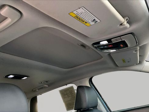 Used 2024 Hyundai Palisade SEL FWD image 14