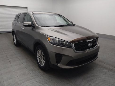 Used 2019 Kia Sorento L image 13