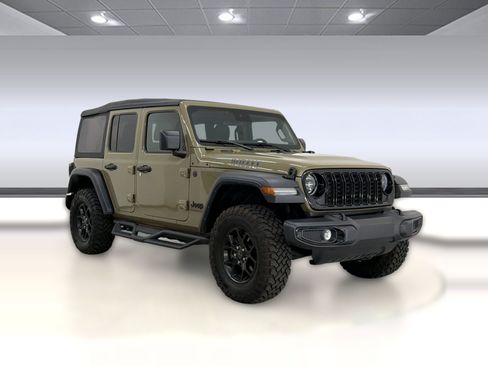 Used 2025 Jeep Wrangler Unlimited Sport AWD/4WD image 7