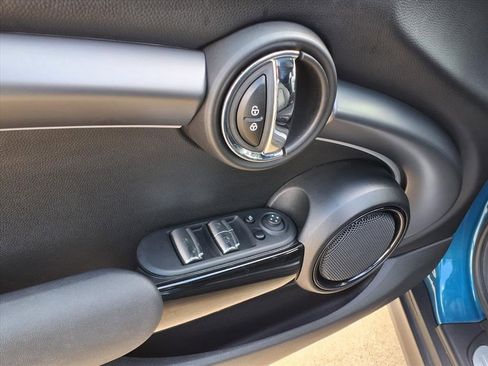 Used 2023 MINI Cooper Convertible image 26