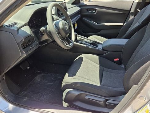 Used 2025 Honda Accord LX image 15