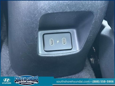 Used 2025 Hyundai Elantra Hybrid FWD image 14