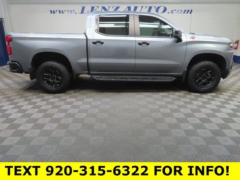 Used 2020 Chevrolet Silverado 1500 LT Trail Boss w/ Convenience Package image 2