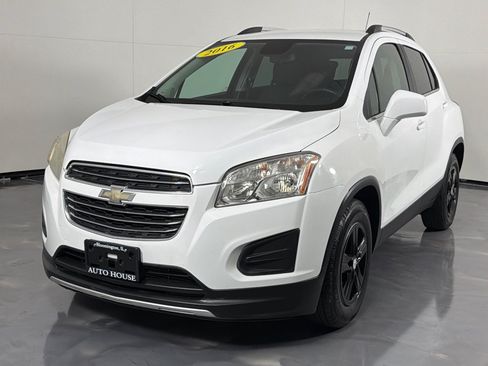 Used 2016 Chevrolet Trax LT FWD image 10