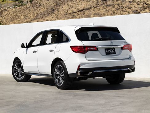 Used 2020 Acura MDX SH-AWD w/ Technology Package image 3