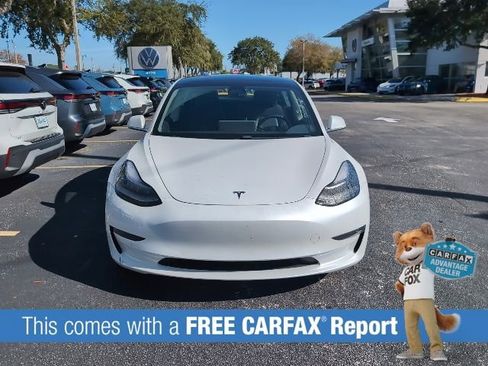 Used 2020 Tesla Model 3 Performance image 2