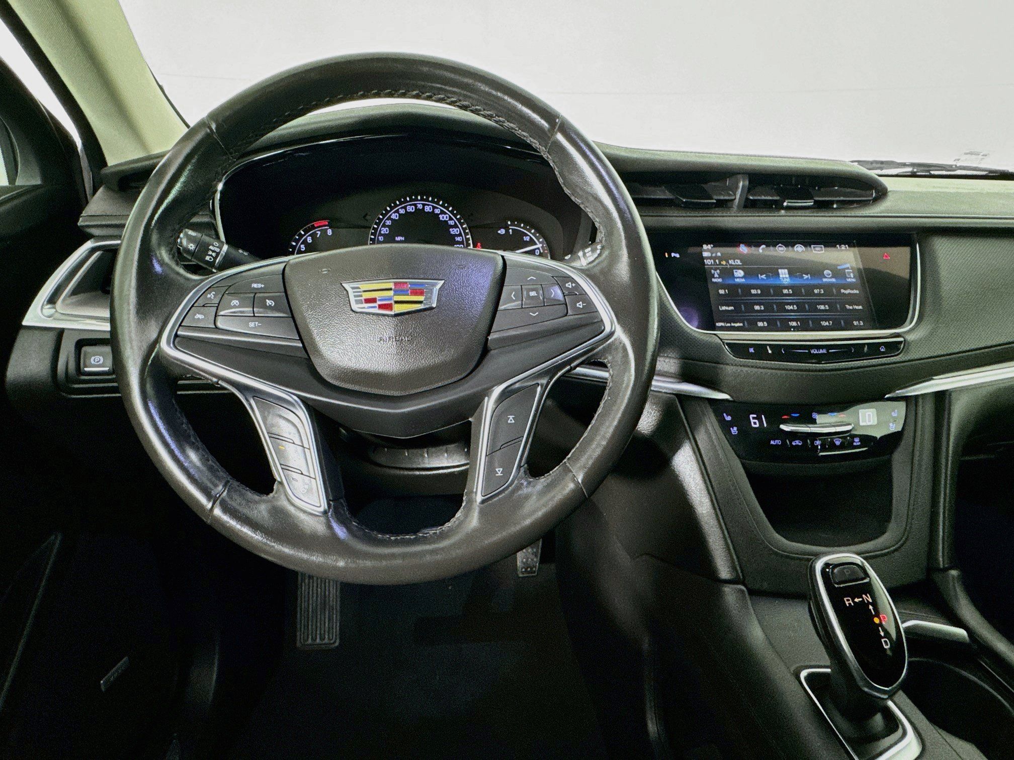 Used 2019 Cadillac XT5 Premium Luxury FWD image 10