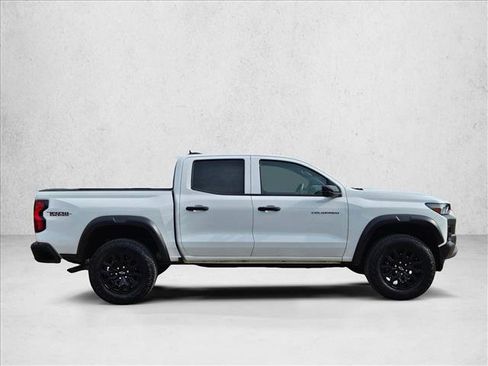 Used 2024 Chevrolet Colorado Trail Boss w/ Technology Package image 4