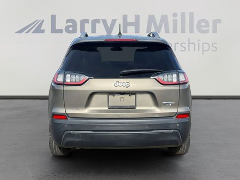 Used 2020 Jeep Cherokee Latitude Plus image 6