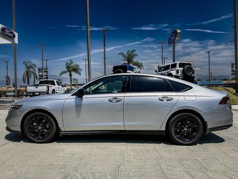 Used 2025 Honda Accord SE image 8