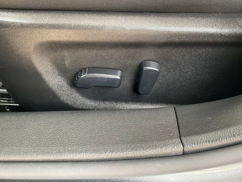 Used 2025 Nissan Altima 2.5 SV FWD image 9