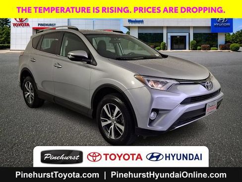 Used 2016 Toyota RAV4 XLE AWD/4WD image 1