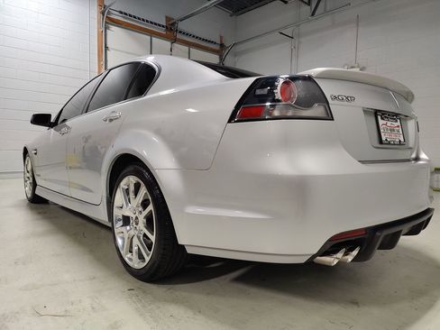 Used 2009 Pontiac G8 GXP RWD image 21