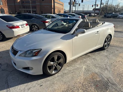 Used 2010 Lexus IS 250C image 18
