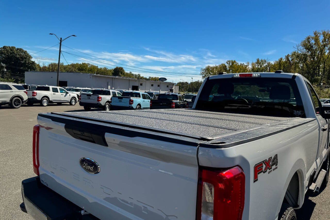 Used 2024 Ford F250 XLT w/ FX4 Off-Road Package AWD/4WD image 16
