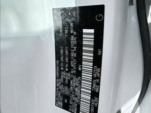 Certified 2025 Toyota 4Runner SR5 AWD/4WD image 22