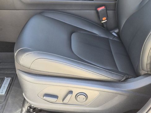 New 2026 Kia Sportage SX FWD image 19