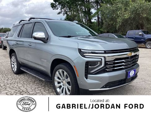 Used 2025 Chevrolet Tahoe Premier w/ Sun And Tow Package AWD/4WD image 1