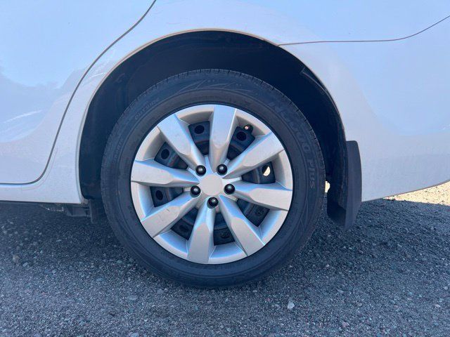 Used 2016 Toyota Corolla LE FWD image 13