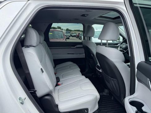 Used 2025 Hyundai Palisade SEL AWD/4WD image 10