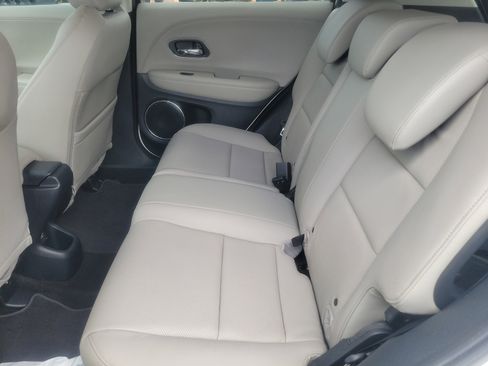 Used 2021 Honda HR-V EX-L image 12