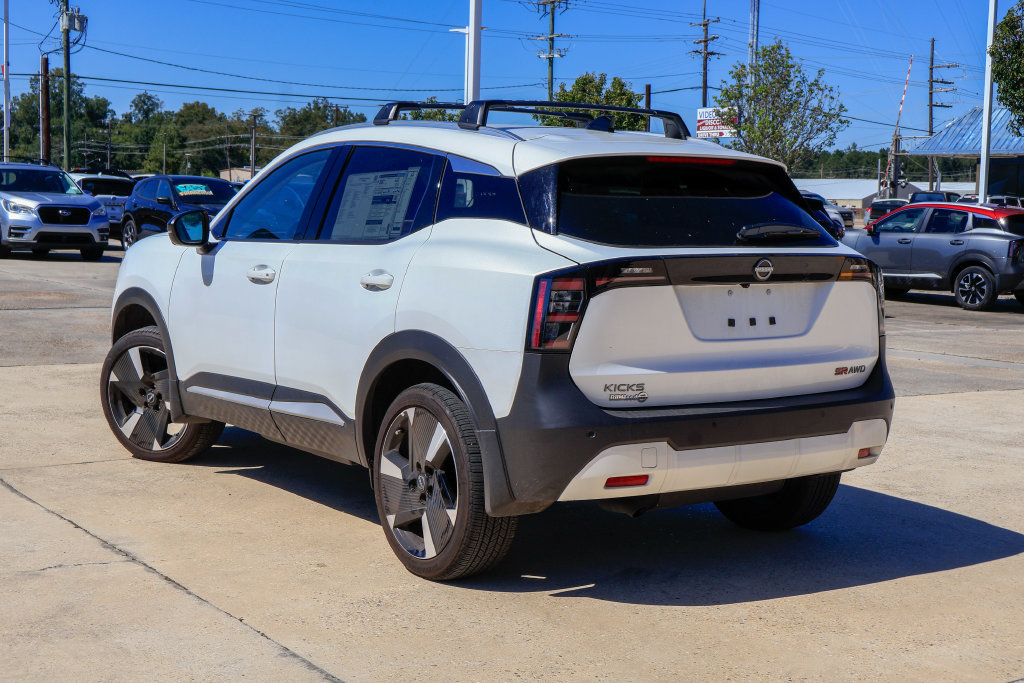Certified 2026 Nissan Kicks SR w/ Cold Weather Package AWD/4WD image 2
